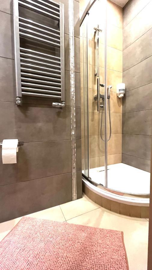 Single Studio In City Center คราคูฟ ภายนอก รูปภาพ